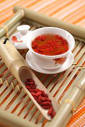 《本尼迪克特福克斯的最后一案》实机演示 明年春季发售